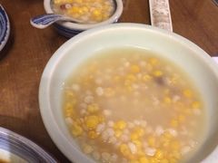 大碴粥-95号酱骨·一块豆腐(展春园西路店)