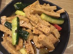 黄瓜拌面筋-陈记农家挂炉烤肉(雁南一路店)