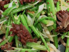-皇城根·鲁菜济南菜·吊炉烤鸭·炒鸡鱼头(济南旗舰店)
