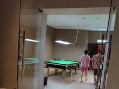 -涨巢·潮玩水疗局