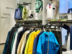 -王府井奥莱临潼小镇(临潼店)