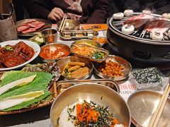 -草家酱蟹炭火烤肉店(珲春南路一店)