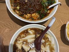 -三好食堂(煎饺·馄饨·肉饼米线·盛世广场店)