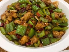 辣炒鸡丁-米香居新鲁味·水饺餐厅