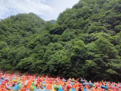 -秦岭峡谷漂流景区