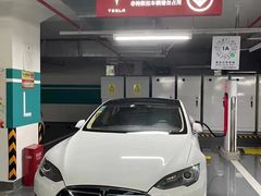 -龙湖上海闵行天街-停车场