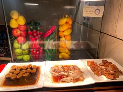 -广州万富希尔顿酒店·感趣自助餐厅·金秋蟹宴生蚝海鲜刺身烧烤