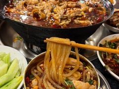 -鸿顺老铁锅美蛙鱼府(解放碑店)
