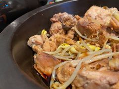 -云海肴·汽锅鸡·云南菜(天山百盛优客店)