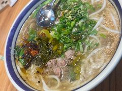 -云阿蛮云南生烫牛肉米线(奉贤路店)