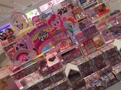 -名创优品(山东青岛华润万象城店)