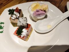 点心拼盘-蒙肥羊·酸汤潮牛·鲜牛肉火锅烤肉自助(岗顶店)