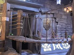 -暴风岛沉浸式体验馆(百联世纪店)