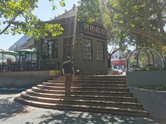 -蚝堡·生蚝海鲜烧烤物种起源•海肠捞饭(刘公岛店)