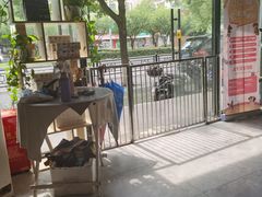 -优米宠物美容(体育场路店)