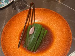 -海派悦庭·海胆烧麦·新融合菜(凯德广场店)