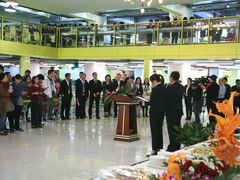 -上海市民办金苹果学校