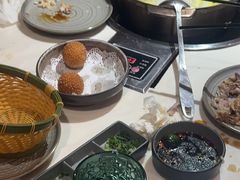 -喃喃椰·糟粕醋·椰子鸡火锅(七堡花园店)