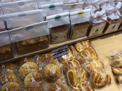 -LanTa蓝塔烘焙(紫荆山卜蜂莲花店)