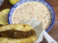 牛肉烧饼普通版-穆得·老周家牛肉烧饼(普利街店)