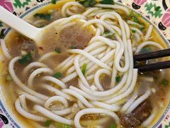 -鑫花溪牛肉米粉(人民广场店)