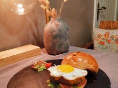 -HIGH FIVE哈福手工汉堡(桂林路店)