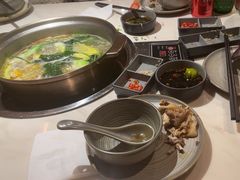-喃喃椰·糟粕醋·椰子鸡火锅(七堡花园店)