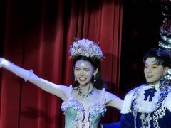 -金东尼人妖秀
