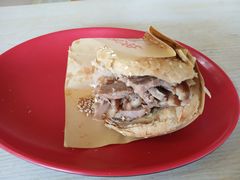 -洪峰浩老北京烧饼夹肉(角门路店)