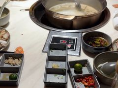 -喃喃椰·糟粕醋·椰子鸡火锅(七堡花园店)