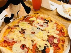 -城市大道红炉披萨烘焙坊