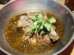 -三顾烤庐·烤鱼·烧烤·龙虾(奉贤店)
