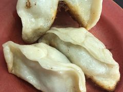 -黄阿姨锅贴大王(万航渡路店)