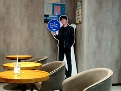 -瑞幸咖啡(呼市维多利万悦城店)