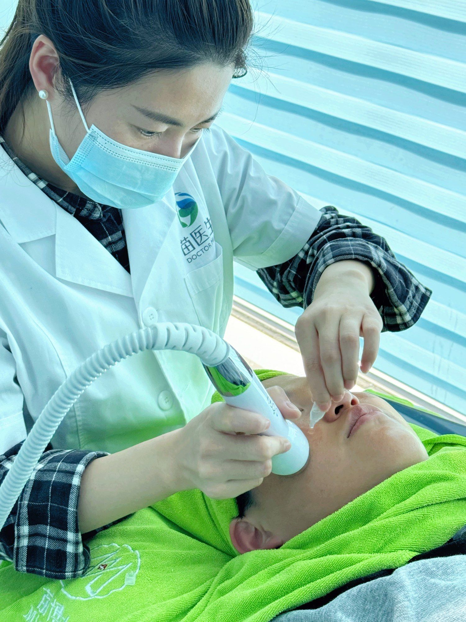 新年想要美美哒,就去苗医生抗痘啦❗️