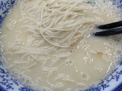 -雪琴面馆富安特色鱼汤面(城中花园店)