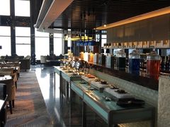 -唐拉雅秀酒店-西锦汇空中BBQ·思创餐厅