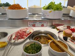 -龍歌自助小火锅(芝罘万达店)