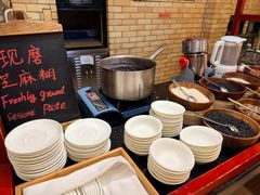 -圣丰索菲特·2 On 988 Café 自助餐厅