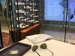 -LensCrafters亮视点·OAKLEY精选(静安嘉里中心店)