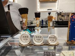 -VENCHI 闻绮(上海佛罗伦萨小镇店)