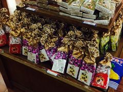 -佳品超市(三亚华庭店)