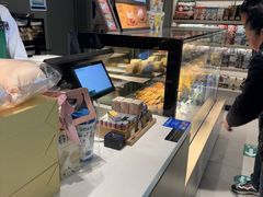 -星巴克(浦东机场T2到达店)