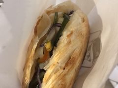 -荀记肉夹馍(三八家乐福店)