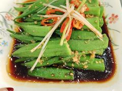 -丹水桥地锅鱼·翘嘴鲌·地方特色全鱼宴(丹江口大坝店)