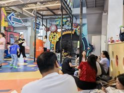 -动力星球家庭亲子游乐中心