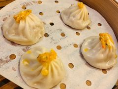 蟹粉小笼汤包-南小馆(迪士尼小镇店)