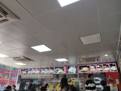 -华威达牛庄(黄埔大道西店)