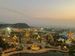 -七彩云南欢乐世界