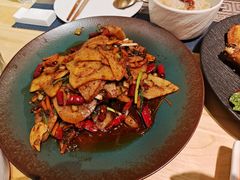 -云吉纳·云南菜(科创云廊店)